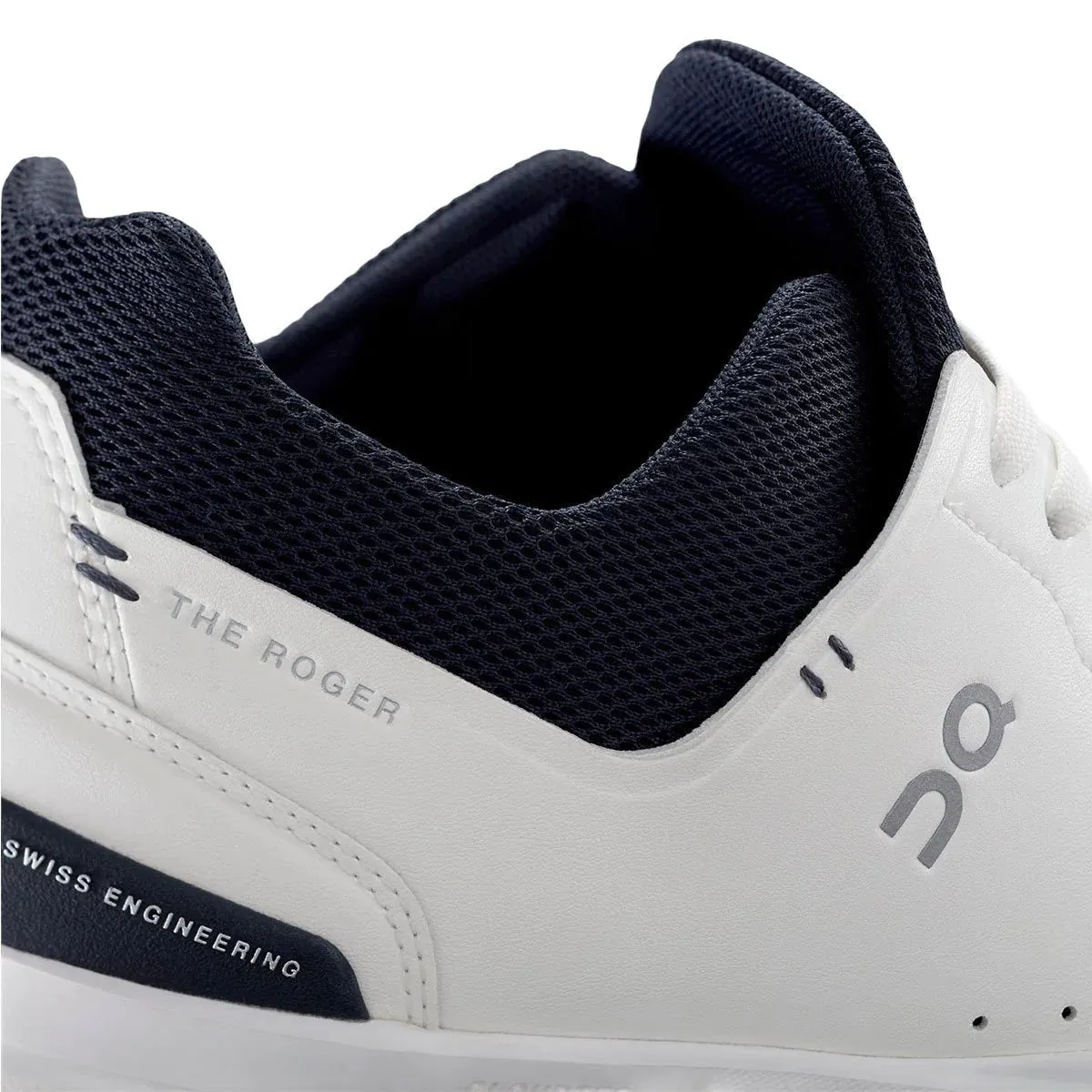 On Running Men's The Roger Advantage White/Midnight