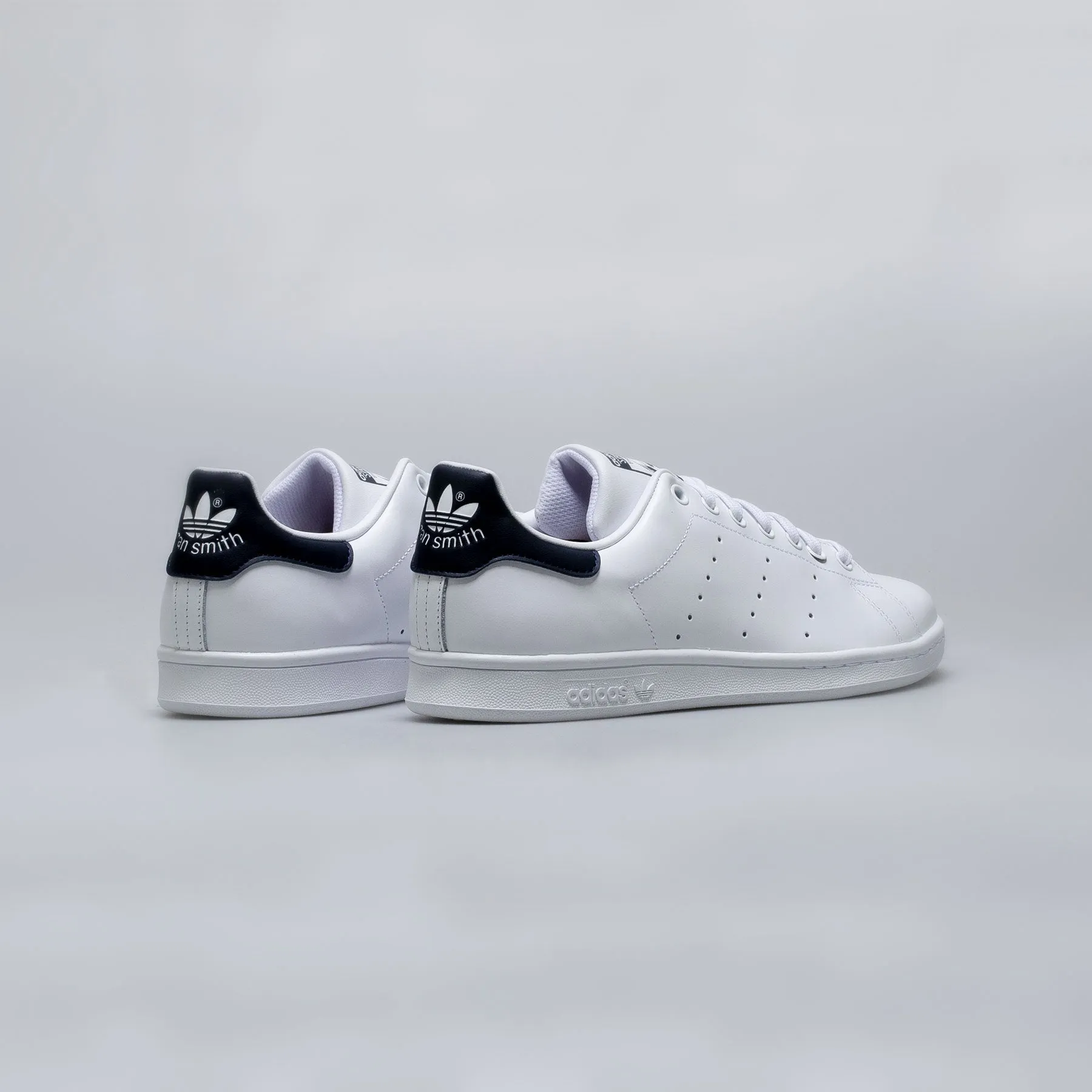 Stan Smith Mens Lifestyle Shoe - Core White/Running White/ New Navy